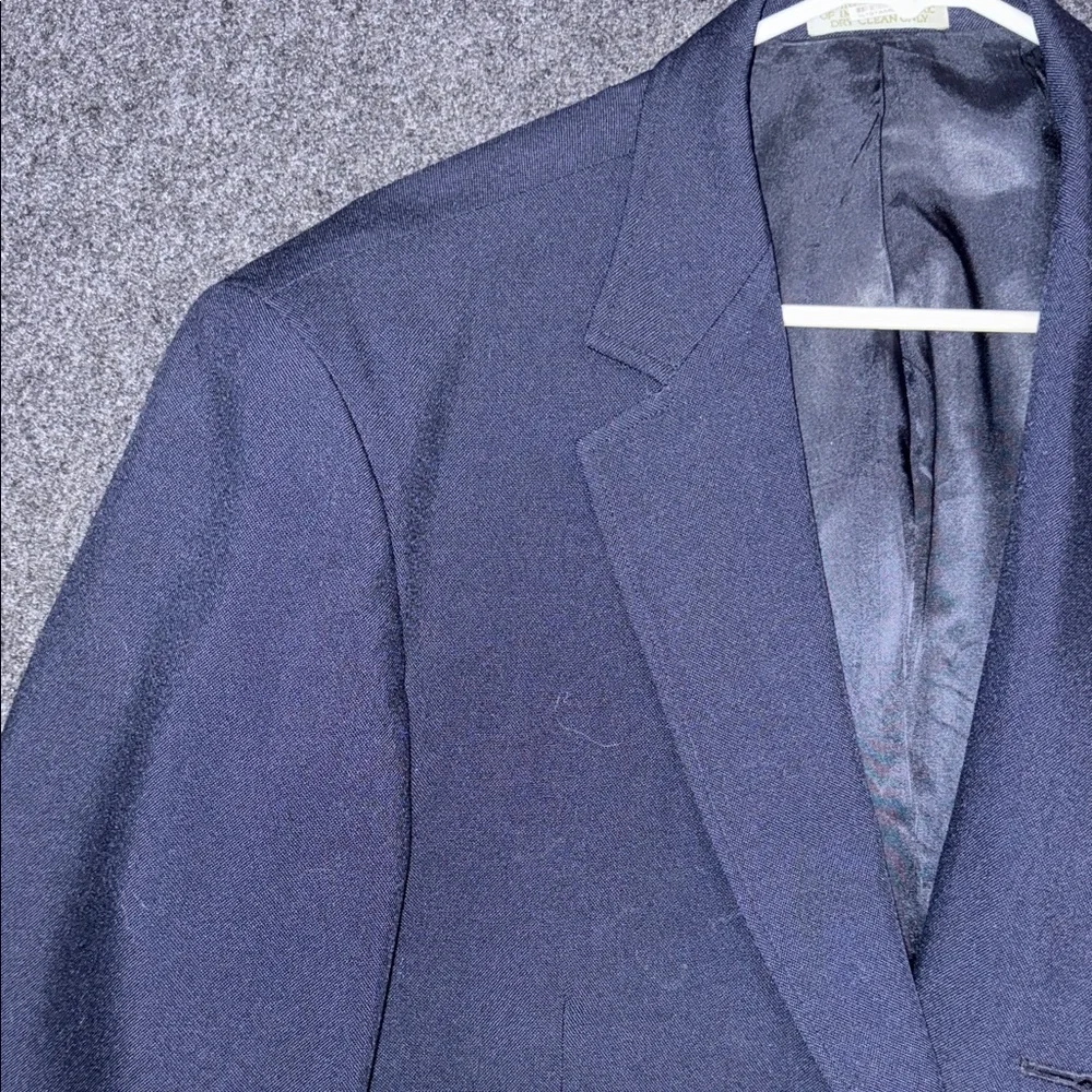 Vintage Orvis Navy Blazer with Gold Buttons 46L